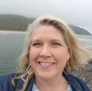 Meet your Posher, Carla